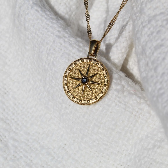 18K Twisted Chain Gold Coin Pendant Necklace with Star and Black Zircon Center - Picture 1 of 11